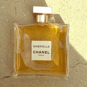 Chanel FRA:Gabrielle